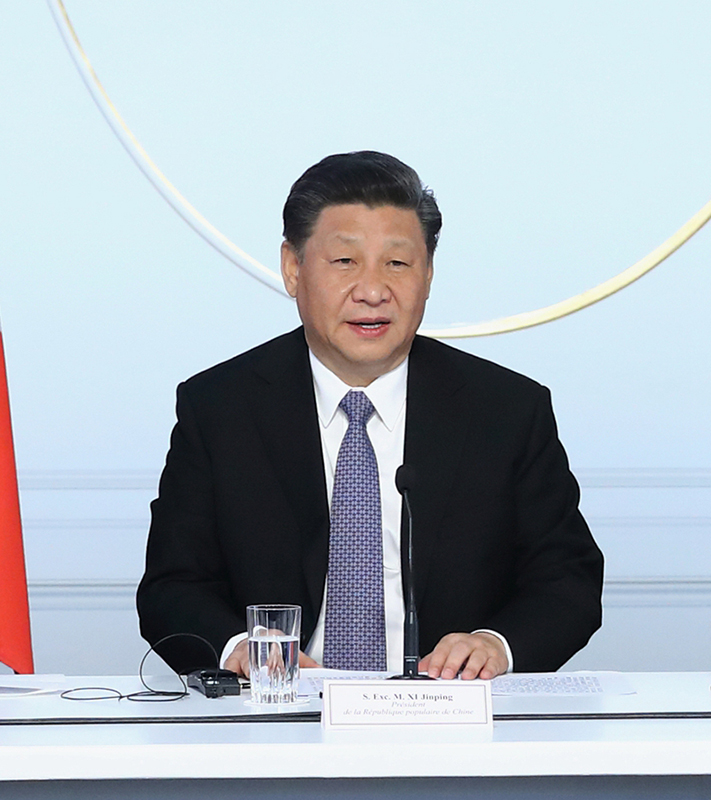 　　3月26日，国家主席习近平在巴黎出席中法全球治理论坛闭幕式并致辞。